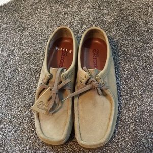 CLARKS WALLABEES! Worn around the house once!